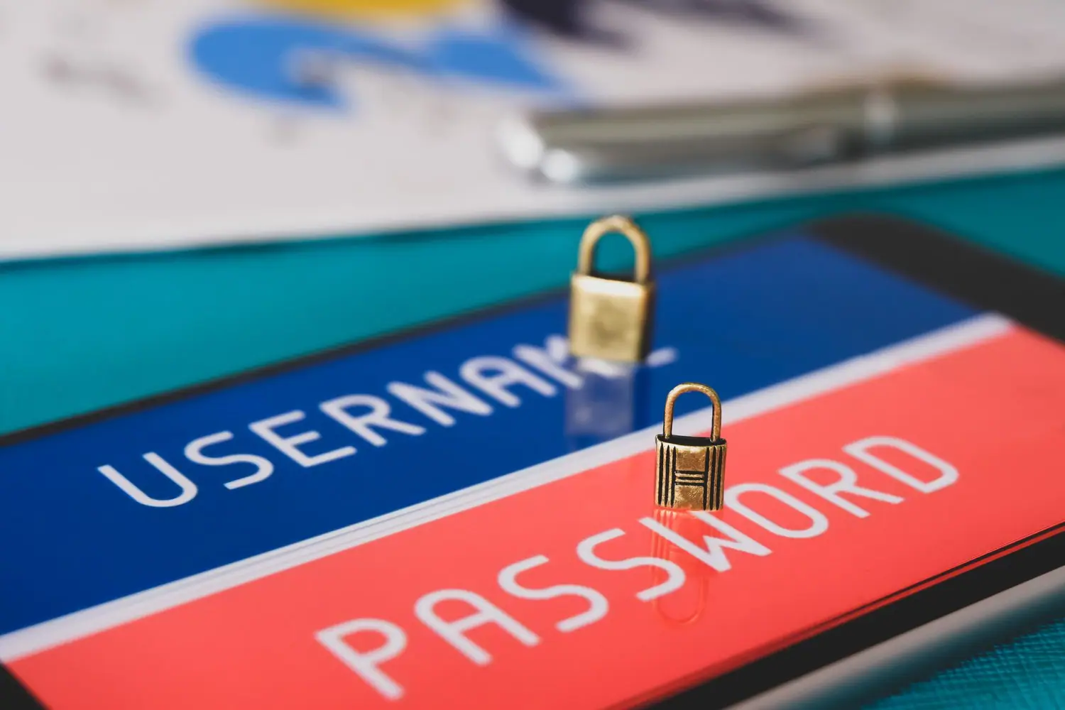 Dwuetapowe uwierzytelnianie na telefonie - jak skonfigurować aplikację Google Authenticator